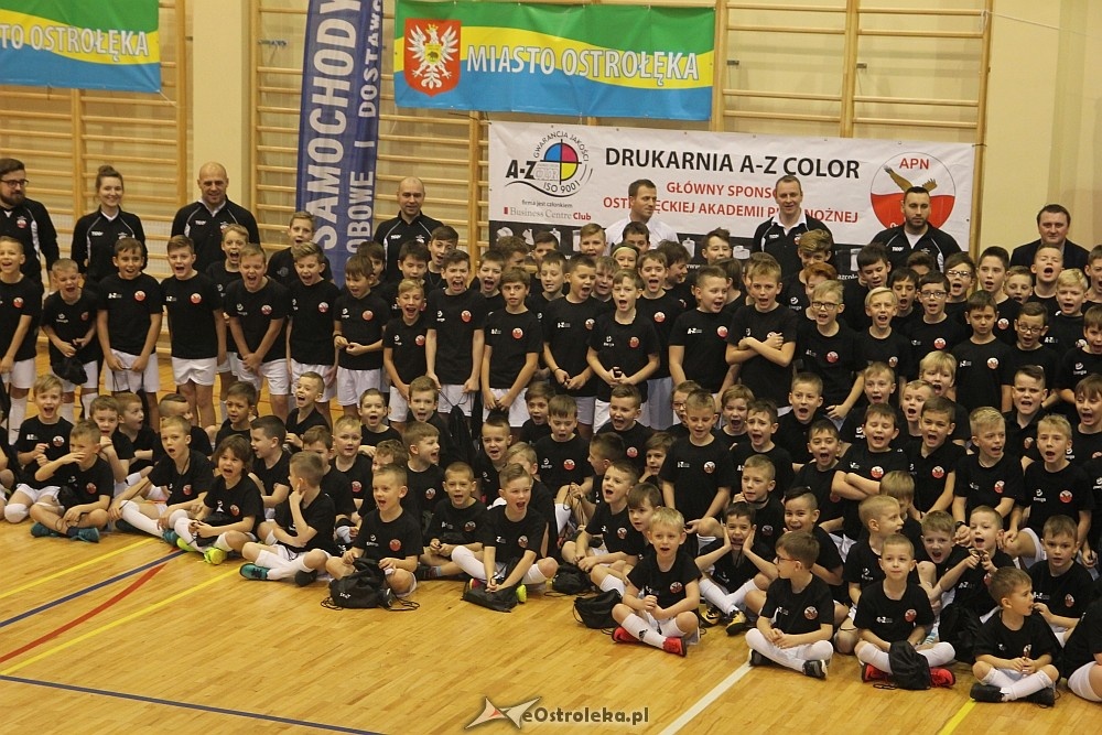 Wigilia i podsumowanie roku Akademii Piłki Nożnej 2017 [08.12.2017] - zdjęcie #3 - eOstroleka.pl