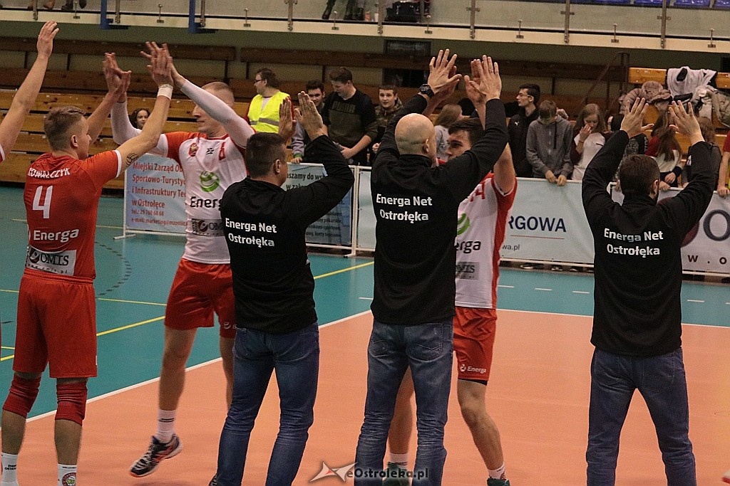 Net Ostrołęka - Huragan Wołomin [10.12.2017] - zdjęcie #1 - eOstroleka.pl