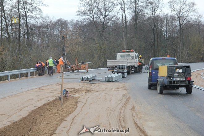 Testy obciążeniowe na tymczasowym moście w Ostrołęce [ZDJĘCIA] - zdjęcie #32 - eOstroleka.pl