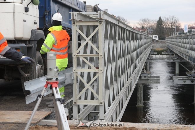 Testy obciążeniowe na tymczasowym moście w Ostrołęce [ZDJĘCIA] - zdjęcie #37 - eOstroleka.pl