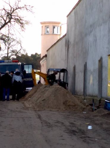 Arsenał starej amunicji na budowie Muzeum Żołnierzy Wyklętych [ZDJĘCIA] - zdjęcie #11 - eOstroleka.pl