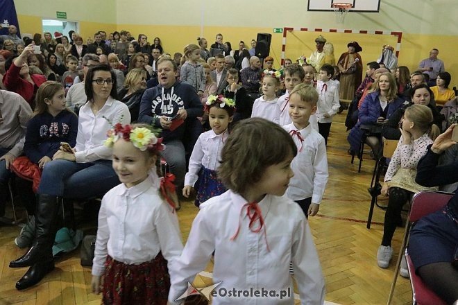 Jasełka w Szkole Podstawowej nr 6 [14.12.2017] - zdjęcie #55 - eOstroleka.pl