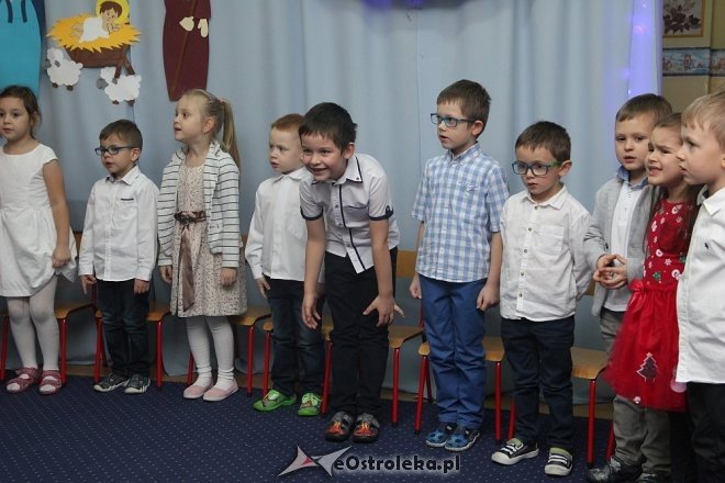 Jasełka w Przedszkolu Miejskim nr 17 Kraina Misiów [14.12.2017] - zdjęcie #149 - eOstroleka.pl