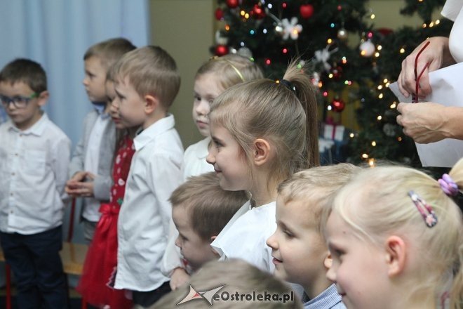 Jasełka w Przedszkolu Miejskim nr 17 Kraina Misiów [14.12.2017] - zdjęcie #148 - eOstroleka.pl