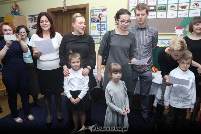 Jasełka w Przedszkolu Miejskim nr 17 Kraina Misiów [14.12.2017] - zdjęcie #116 - eOstroleka.pl