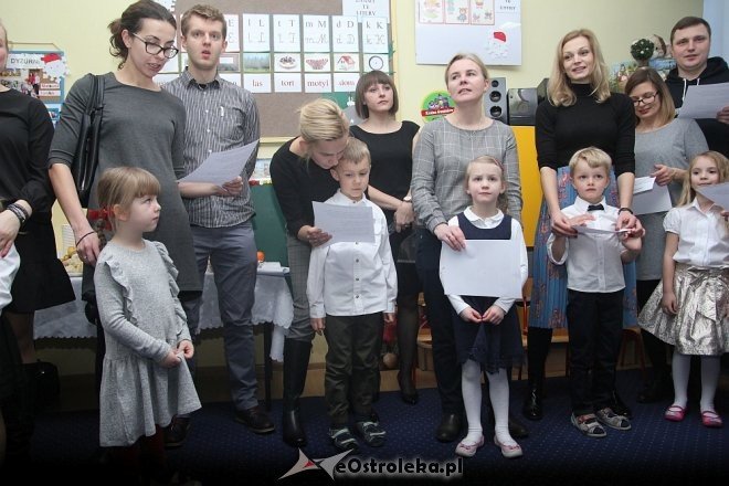 Jasełka w Przedszkolu Miejskim nr 17 Kraina Misiów [14.12.2017] - zdjęcie #105 - eOstroleka.pl