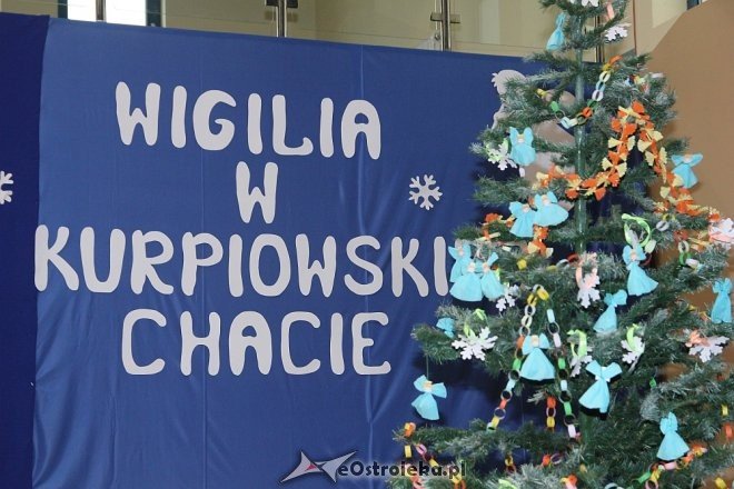 Jubileusz ZSZ nr 4: Spektakl Boże Narodzenie w Kurpiowskiej chacie [15.12.2017] - zdjęcie #36 - eOstroleka.pl