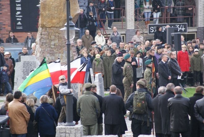 Ostrołęcznie modlili się za zmałych w katastrofie rządowego samolotu (10.04.2010) - zdjęcie #26 - eOstroleka.pl