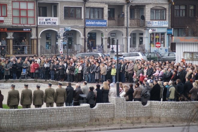 Ostrołęcznie modlili się za zmałych w katastrofie rządowego samolotu (10.04.2010) - zdjęcie #43 - eOstroleka.pl