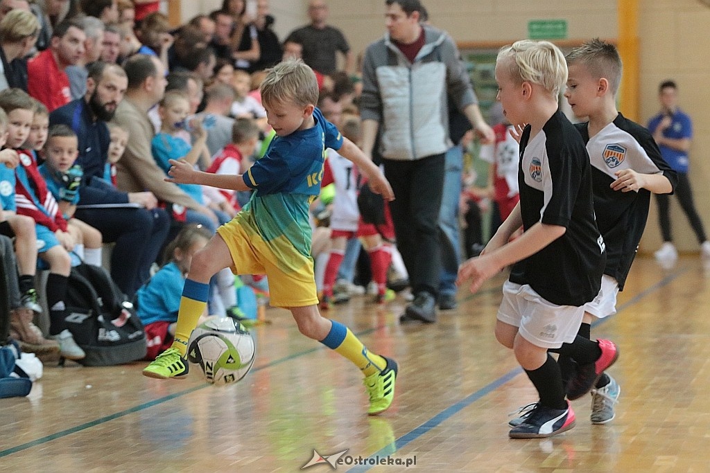 Turniej AMP Gool w Olszewie-Borkach [16.12.2017] - zdjęcie #45 - eOstroleka.pl