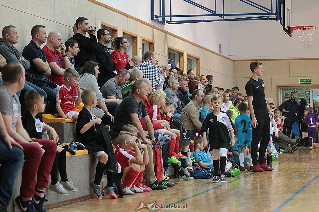 Turniej AMP Gool w Olszewie-Borkach [16.12.2017] - zdjęcie #41 - eOstroleka.pl