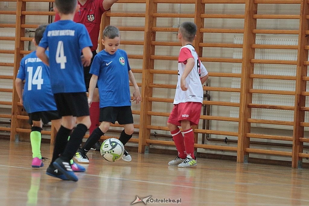 Turniej AMP Gool w Olszewie-Borkach [16.12.2017] - zdjęcie #34 - eOstroleka.pl