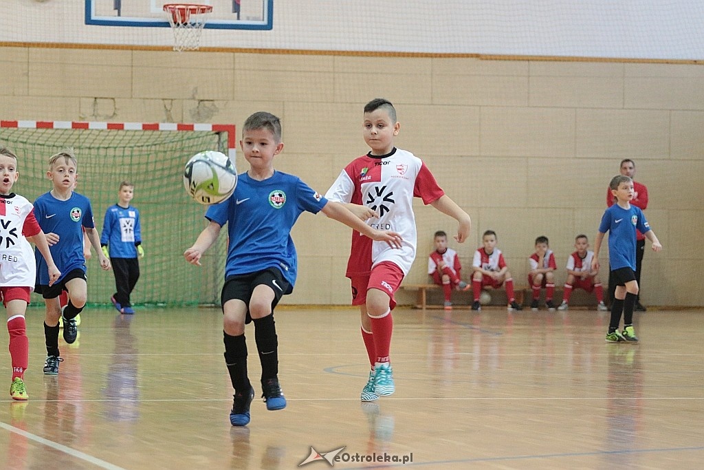 Turniej AMP Gool w Olszewie-Borkach [16.12.2017] - zdjęcie #32 - eOstroleka.pl