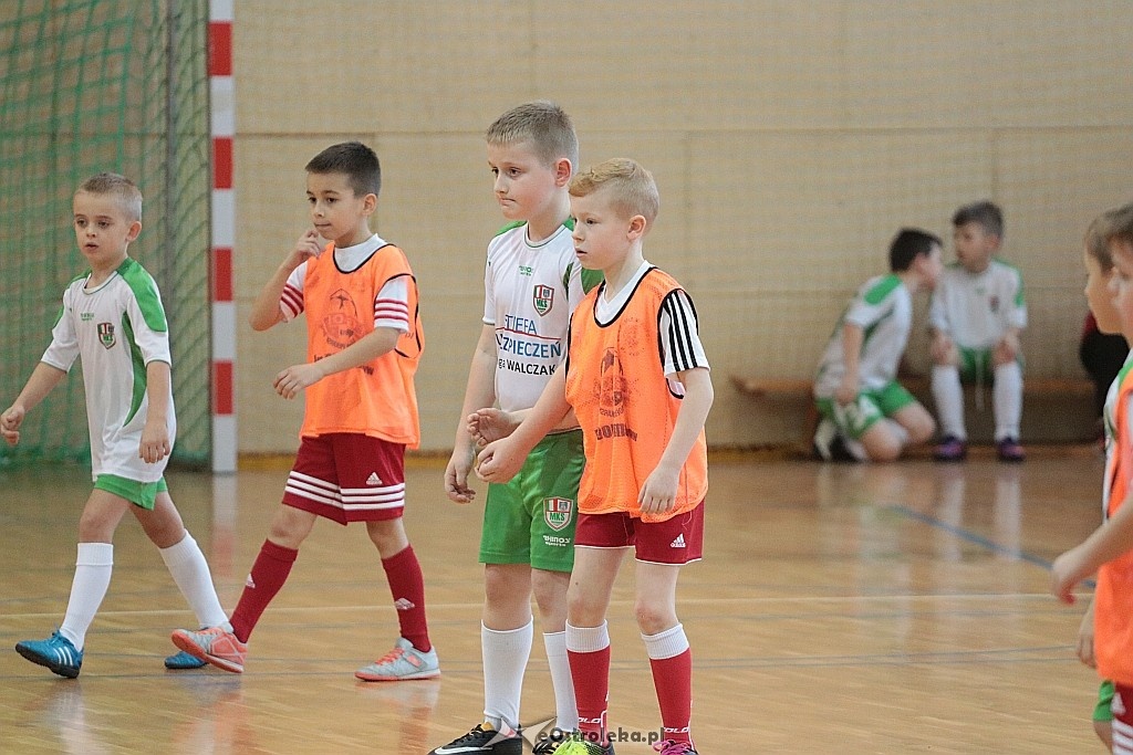 Turniej AMP Gool w Olszewie-Borkach [16.12.2017] - zdjęcie #16 - eOstroleka.pl