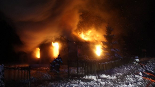 Pożar w Przystani [16.12.2017] - zdjęcie #2 - eOstroleka.pl