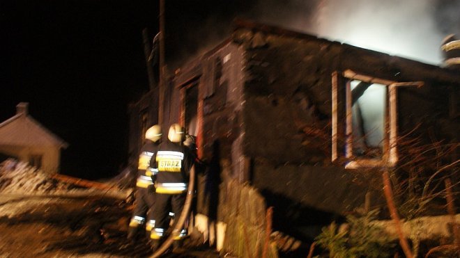 Pożar w Przystani [16.12.2017] - zdjęcie #3 - eOstroleka.pl