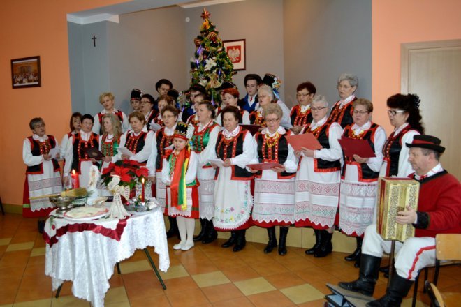 Wigilijne spotkanie w Lipnikach [ZDJĘCIA] - zdjęcie #12 - eOstroleka.pl