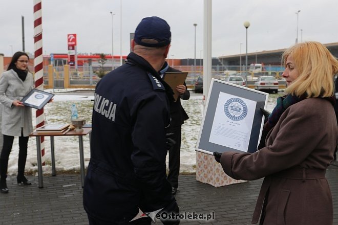 Przekazanie radiowozów ostrołęckiej policji [22.12.2017] - zdjęcie #40 - eOstroleka.pl