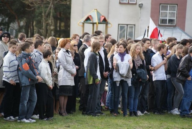 Marsz Pamięci (16.04.2010) - zdjęcie #20 - eOstroleka.pl