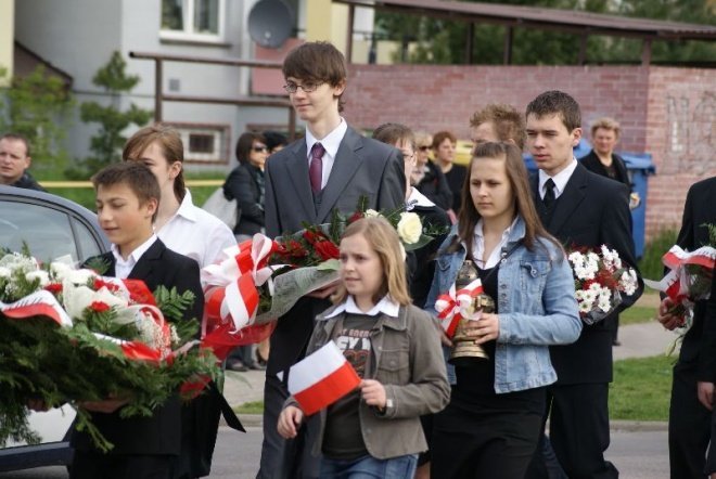 Marsz Pamięci (16.04.2010) - zdjęcie #48 - eOstroleka.pl
