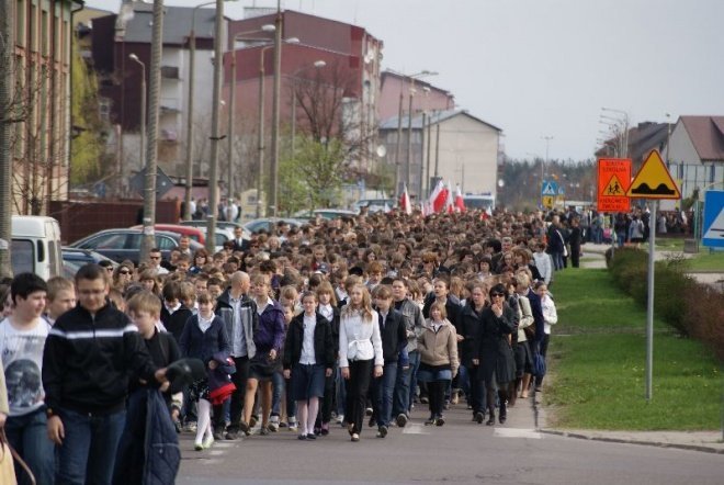 Marsz Pamięci (16.04.2010) - zdjęcie #62 - eOstroleka.pl