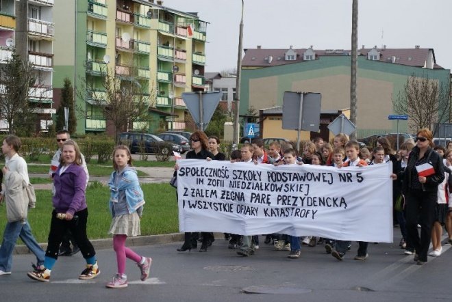 Marsz Pamięci (16.04.2010) - zdjęcie #64 - eOstroleka.pl