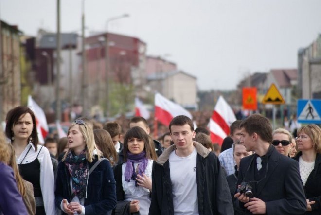 Marsz Pamięci (16.04.2010) - zdjęcie #69 - eOstroleka.pl