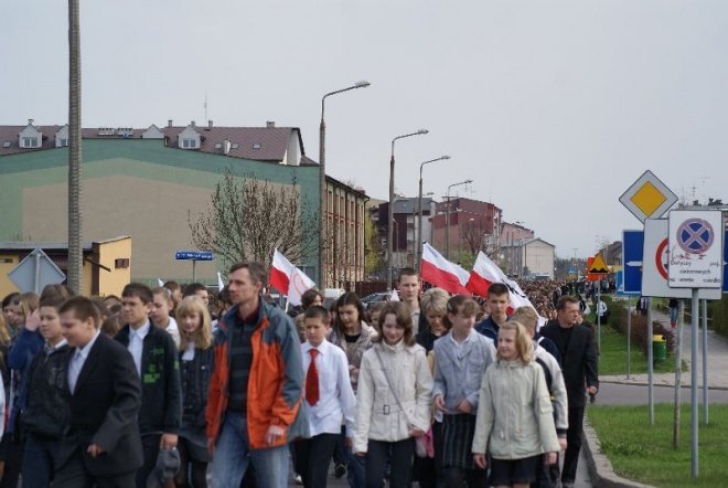 Marsz Pamięci (16.04.2010) - zdjęcie #71 - eOstroleka.pl