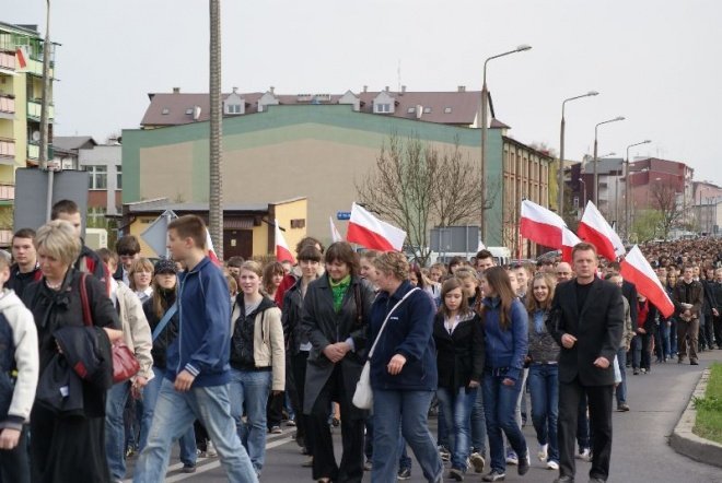 Marsz Pamięci (16.04.2010) - zdjęcie #72 - eOstroleka.pl