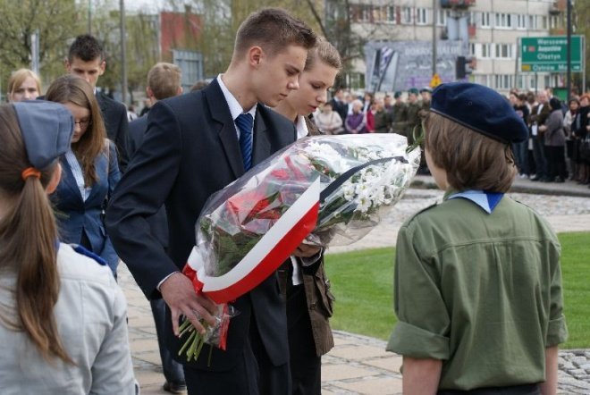 Marsz Pamięci (16.04.2010) - zdjęcie #104 - eOstroleka.pl