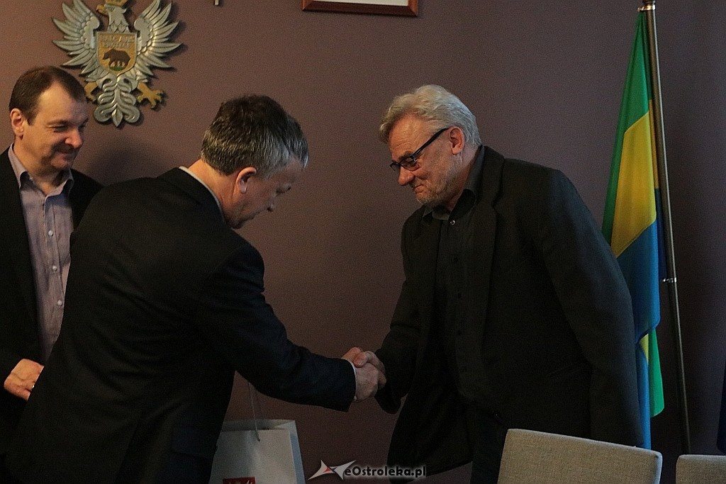 UKS Siódemka z wizytą u prezydenta miasta [05.01.2018] - zdjęcie #11 - eOstroleka.pl