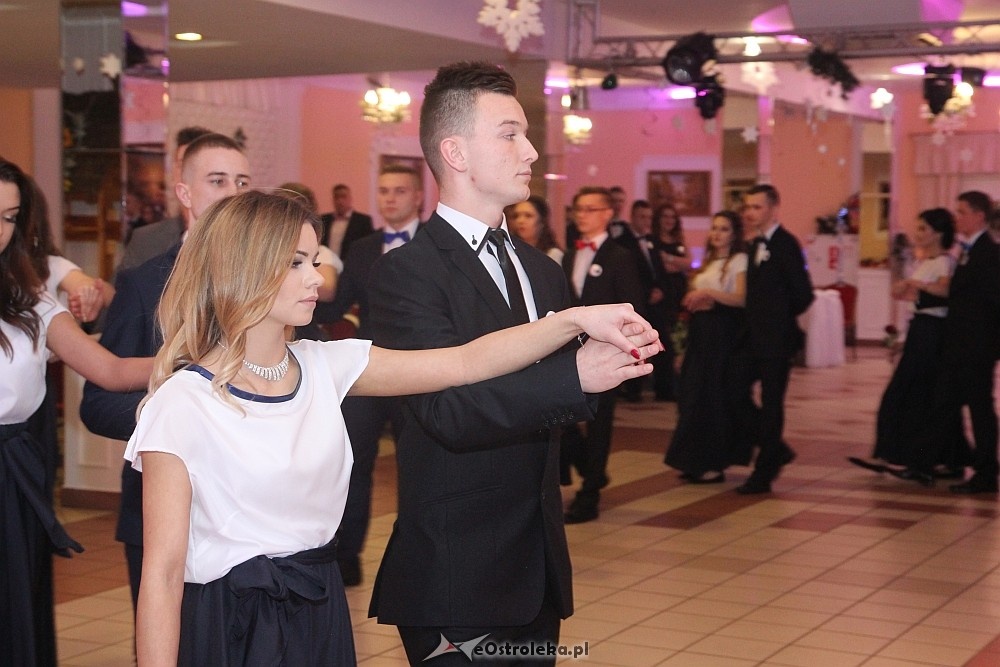 Studniówka 2018: II SLO [13.01.2018] - zdjęcie #220 - eOstroleka.pl