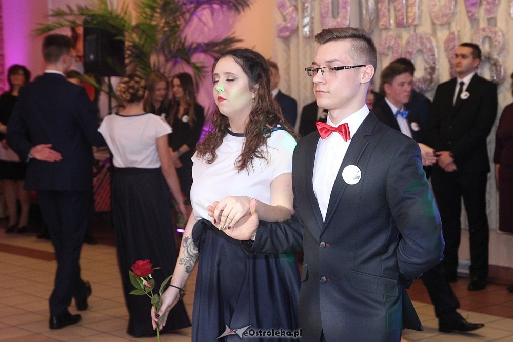 Studniówka 2018: II SLO [13.01.2018] - zdjęcie #196 - eOstroleka.pl