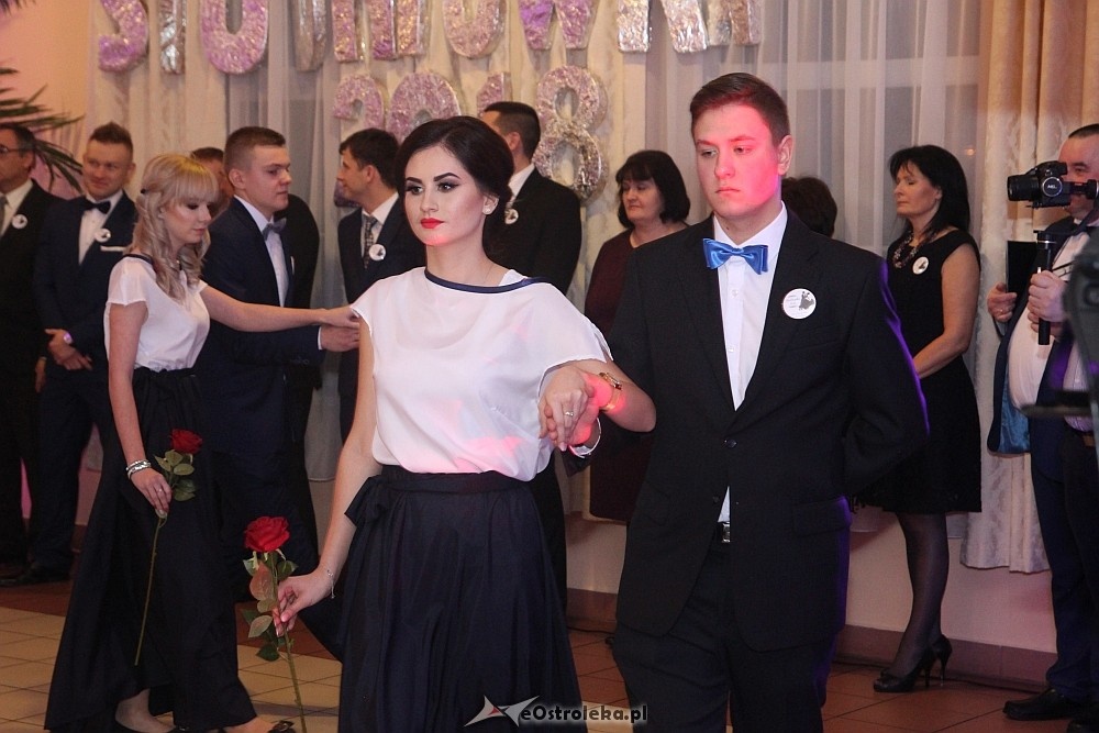 Studniówka 2018: II SLO [13.01.2018] - zdjęcie #195 - eOstroleka.pl