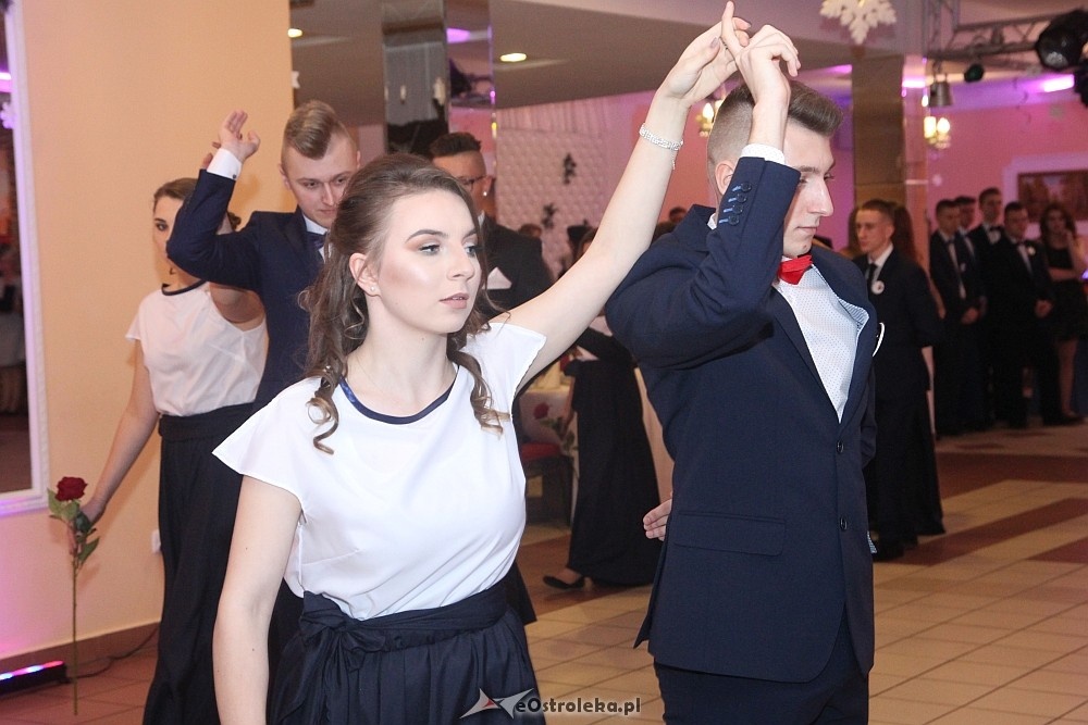 Studniówka 2018: II SLO [13.01.2018] - zdjęcie #174 - eOstroleka.pl