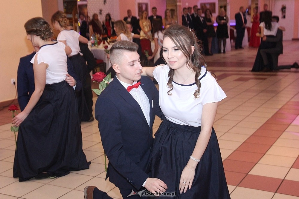 Studniówka 2018: II SLO [13.01.2018] - zdjęcie #173 - eOstroleka.pl