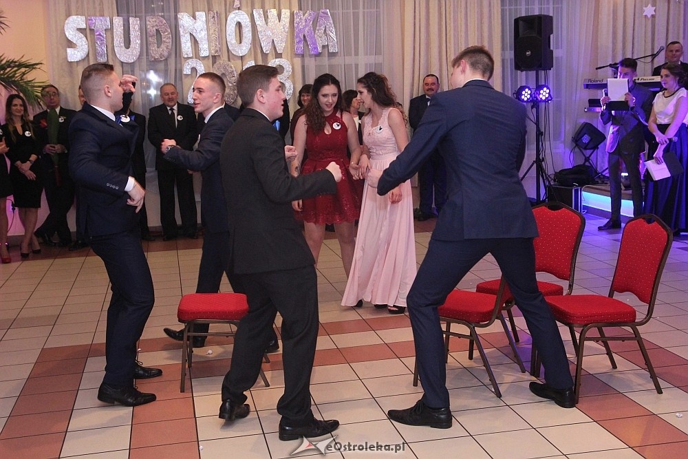 Studniówka 2018: II SLO [13.01.2018] - zdjęcie #94 - eOstroleka.pl