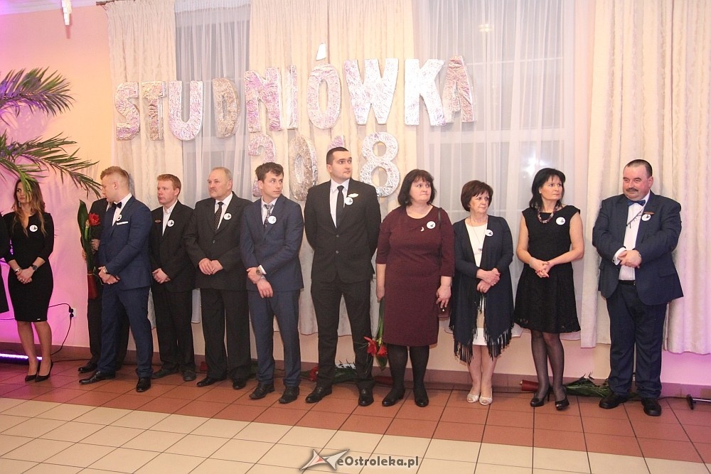 Studniówka 2018: II SLO [13.01.2018] - zdjęcie #87 - eOstroleka.pl