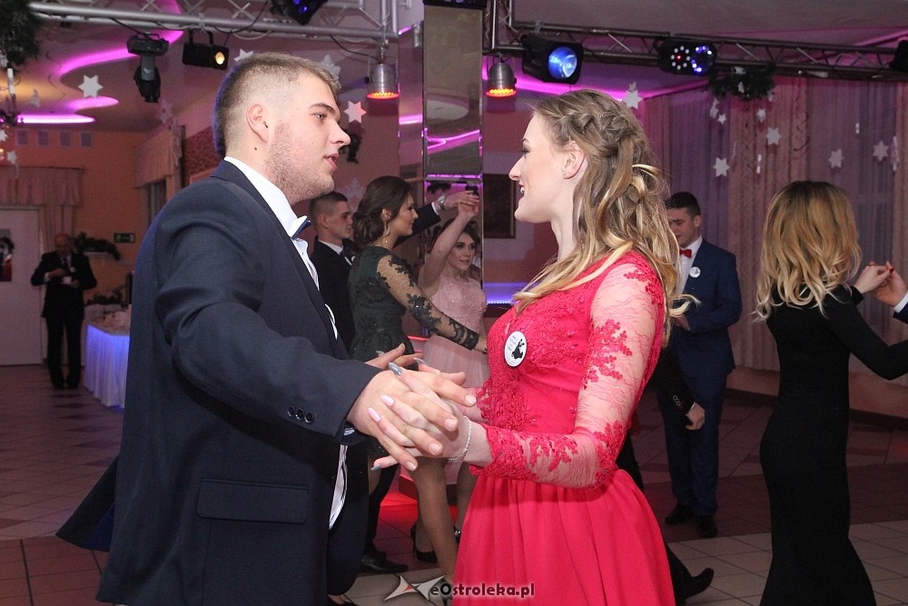 Studniówka 2018: II SLO [13.01.2018] - zdjęcie #48 - eOstroleka.pl