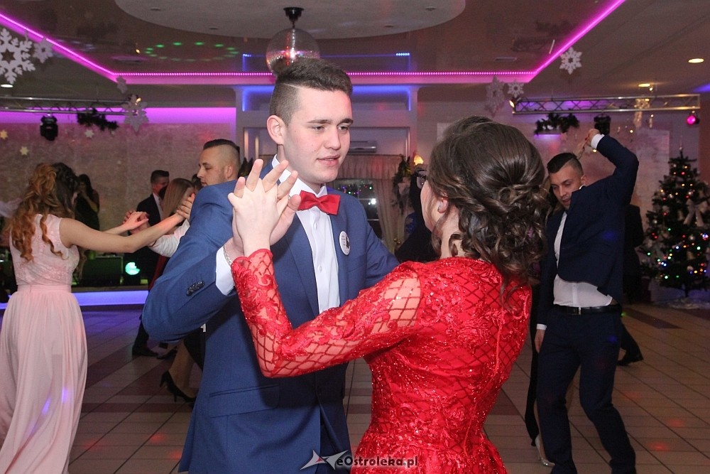 Studniówka 2018: II SLO [13.01.2018] - zdjęcie #46 - eOstroleka.pl