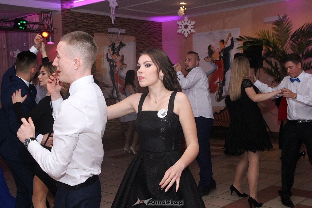 Studniówka 2018: II SLO [13.01.2018] - zdjęcie #36 - eOstroleka.pl