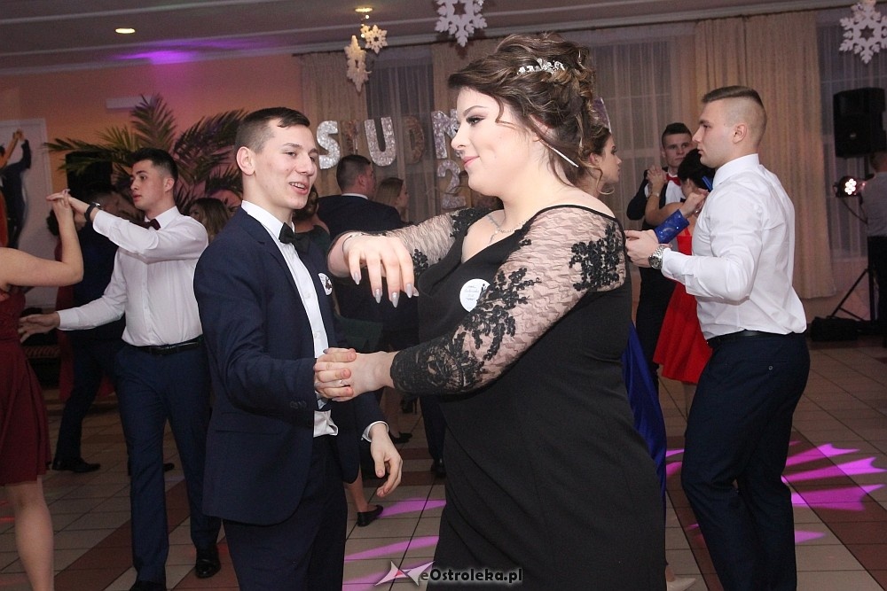 Studniówka 2018: II SLO [13.01.2018] - zdjęcie #8 - eOstroleka.pl