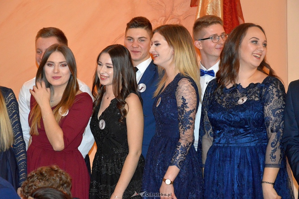  Studniówka w ZSP w Myszyńcu [13.01.2018] - zdjęcie #96 - eOstroleka.pl