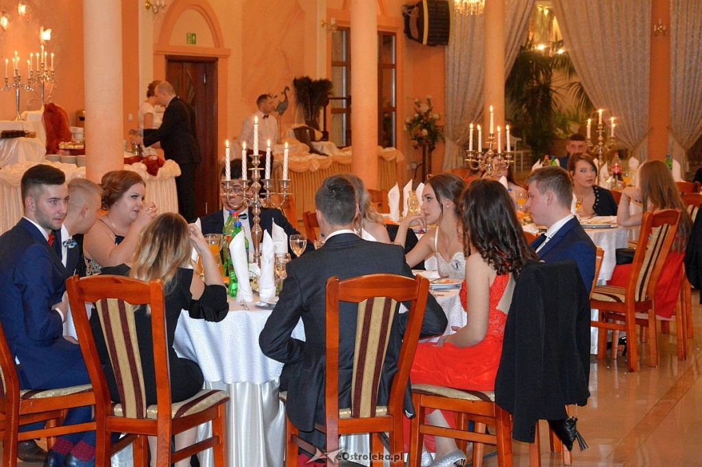  Studniówka w ZSP w Myszyńcu [13.01.2018] - zdjęcie #83 - eOstroleka.pl