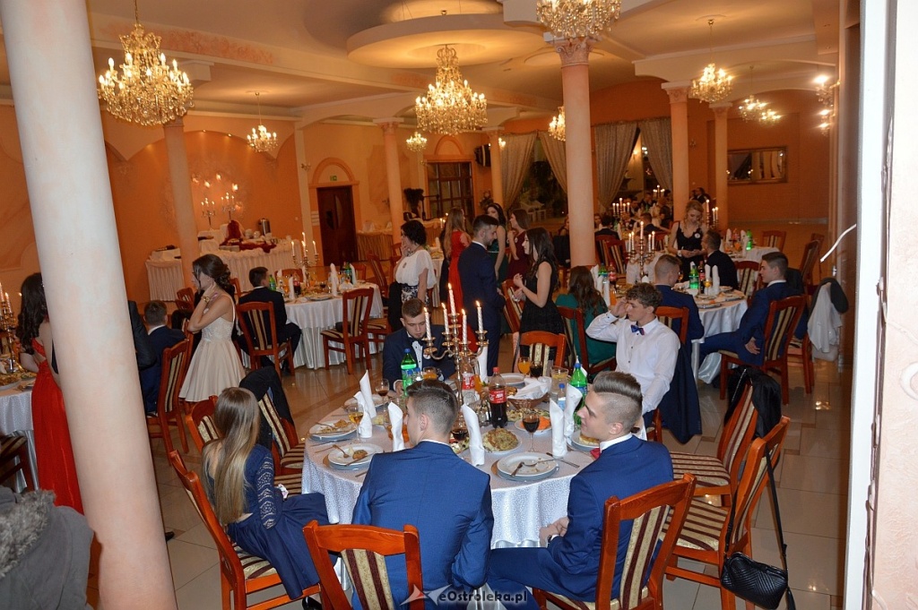  Studniówka w ZSP w Myszyńcu [13.01.2018] - zdjęcie #58 - eOstroleka.pl