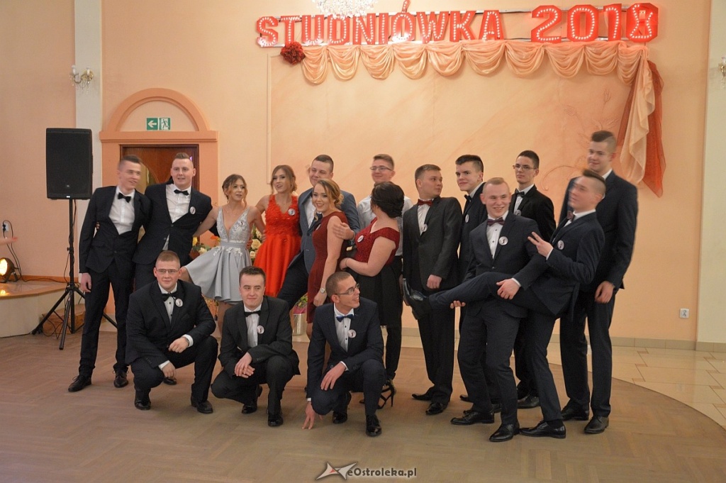  Studniówka w ZSP w Myszyńcu [13.01.2018] - zdjęcie #52 - eOstroleka.pl