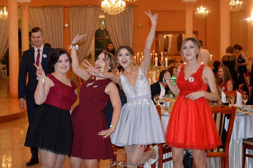  Studniówka w ZSP w Myszyńcu [13.01.2018] - zdjęcie #47 - eOstroleka.pl