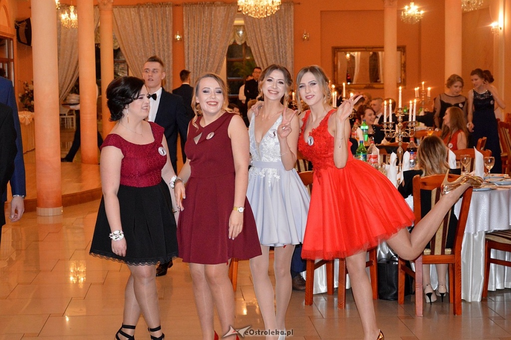  Studniówka w ZSP w Myszyńcu [13.01.2018] - zdjęcie #45 - eOstroleka.pl