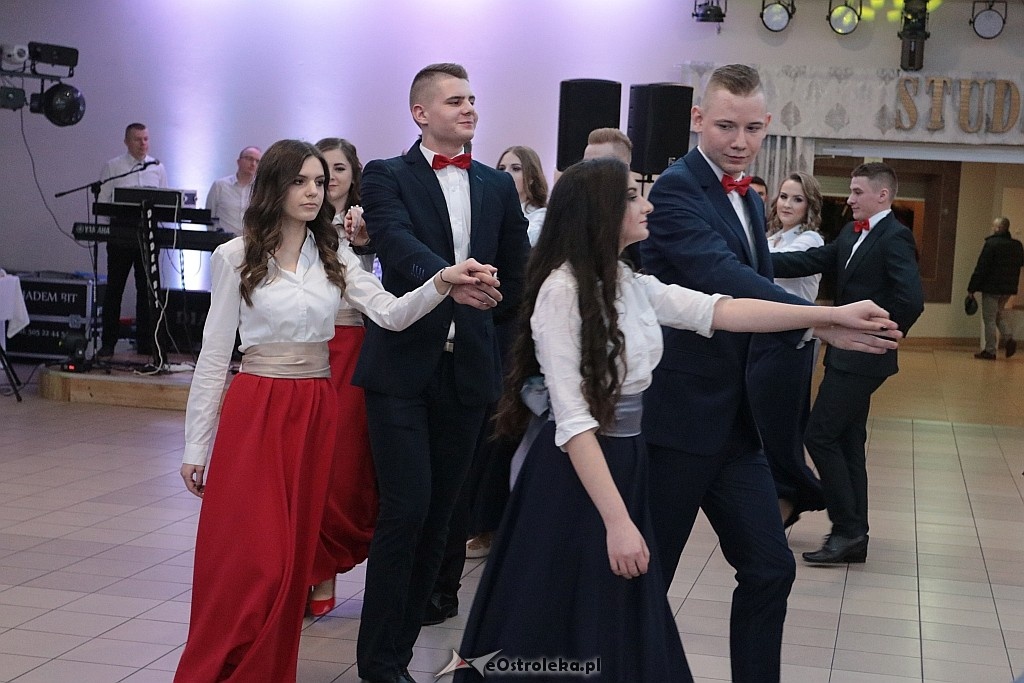 Studniówka ZSZ 1 w Ostrołęce [13.01.2018] - zdjęcie #173 - eOstroleka.pl