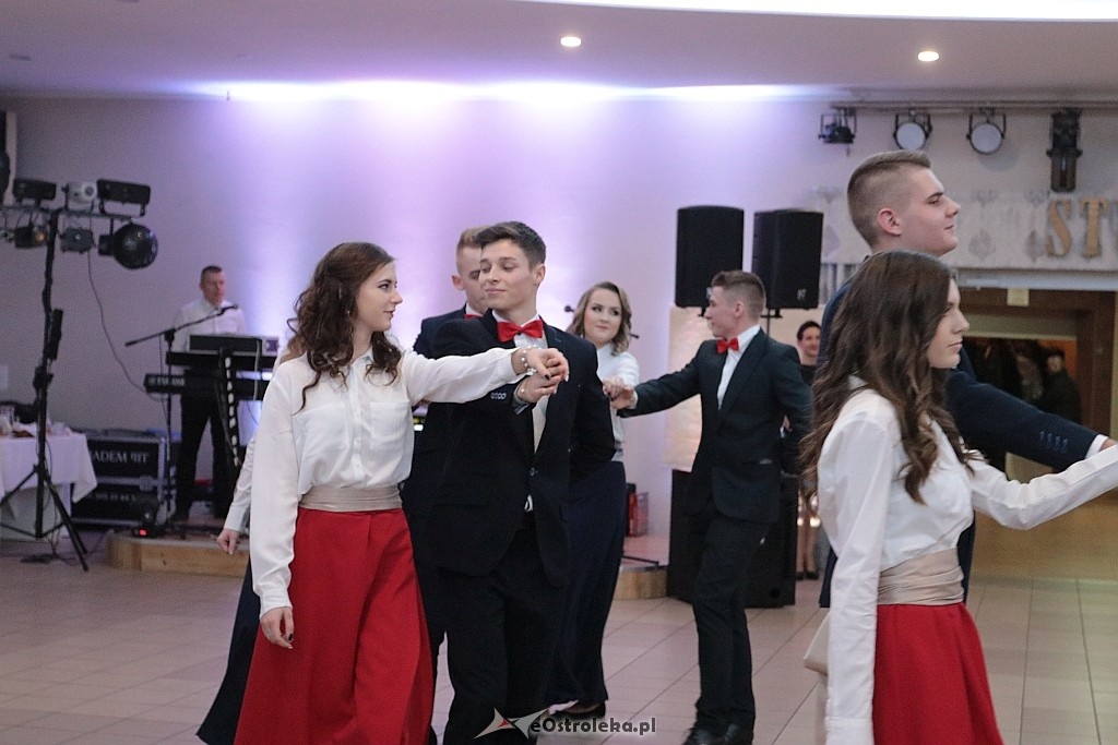 Studniówka ZSZ 1 w Ostrołęce [13.01.2018] - zdjęcie #171 - eOstroleka.pl